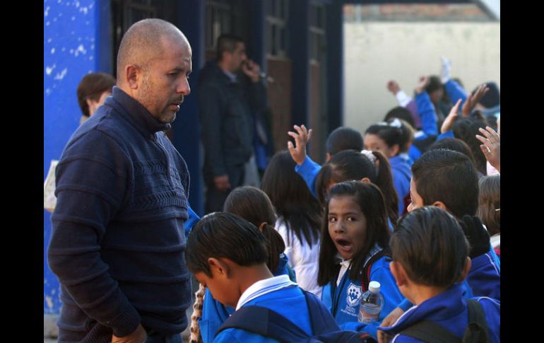 En el país, 23 millones 185 mil 754 alumnos estudian en escuelas públicas, mientras que 2 millones 571 mil 410 en privados. EL INFORMADOR / ARCHIVO