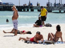 En playas y centros recreativos al aire libre los rayos del sol son más intensos. NTX / ARCHIVO