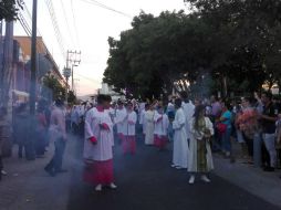 El anda del Señor de las Maravillas es la que abre la Semana Santa en el Barrio de Analco. EL INFORMADOR / V. Arenas