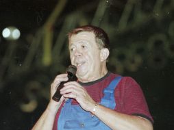 'Chabelo' confiesa que su tiempo lo invierte en la escritura de pasajes de su vida y otros proyectos. EL INFORMADOR / ARCHIVO