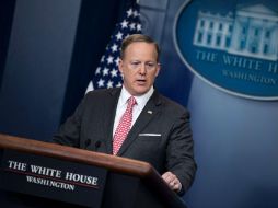 Sean Spicer señaló que Donald Trump es un presidente que ‘va a tomar acciones decisivas’. AFP / B. Smialowski