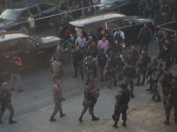 Este martes se confrontaron elementos de la Fiscalía y de la Policía de Guadalajara en Circunvalación y Plutarco Elías Calles. EL INFORMADOR / G. Gallo