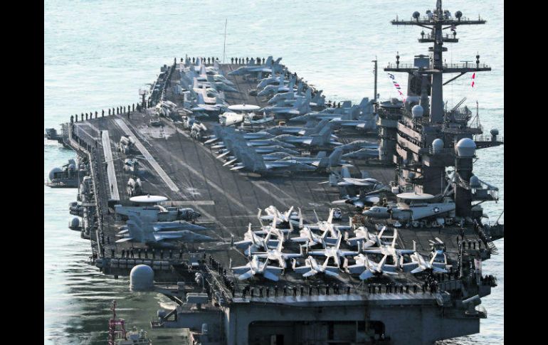 El USS Carl Vinson pretende trasladarse a aguas cercanas a la península de Corea a finales de esta semana. AP /