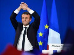 Con escasa experiencia y un mensaje europeísta, Macron, de 39 años, fue el más votado ayer y tendría ventaja frente a Le Pen. AFP / E. Feferberg