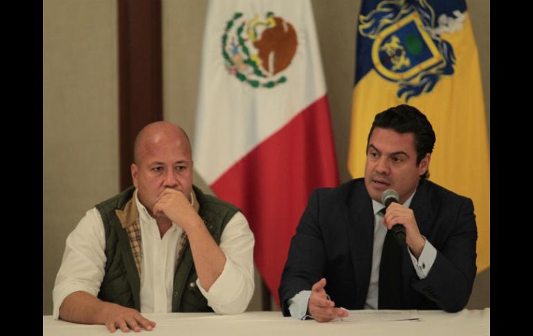 Alfaro (izq) y Aristóteles (der) durante la reunión entre alcaldes metropolitanos y Ejecutivo. EL INFORMADOR / F. Atilano