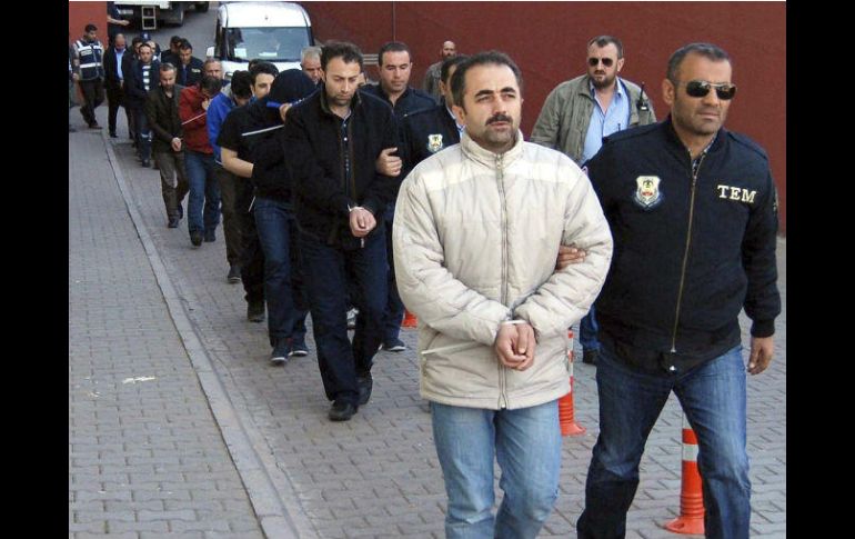 Antes de inhabilitar a los agentes, detuvieron a más de mil personas vinculadas a Gülen. EFE / O. Duzgun