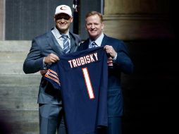 Trubisky estaba desde antes en la mira de Osos de Chicago, que decidió negociar con 49ers de San Francisco. AFP / J. Zelevansky