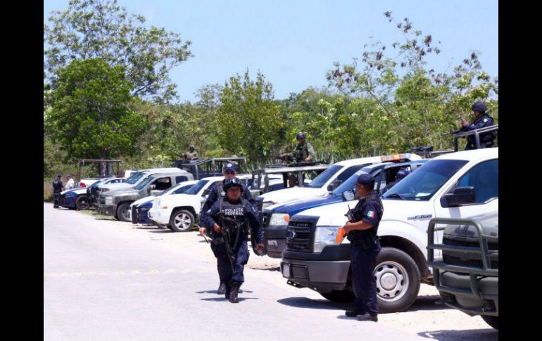 Elementos de la policía municipal, estatal y federal se encuentran en el sitio. NTX / ESPECIAL