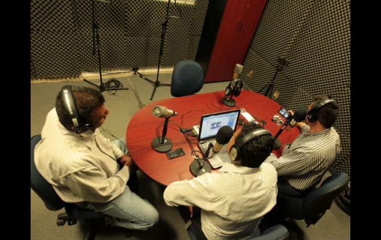 El proyecto inició con talleres de radio y más tarde comenzó a transmitir sus primeros cuatro programas; actualmente cuenta con 23. EL INFORMADOR / F. Atilano