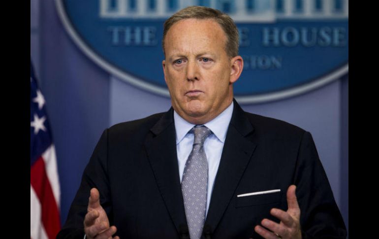 Sean Spicer insistió que la administración tiene mucho espacio de maniobra política para continuar con el proyecto del muro. EFE / J. Lo Scalzo