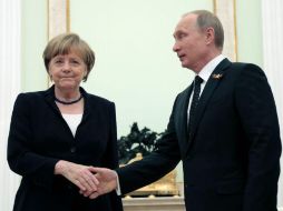 En Sochi, Merkel y Putin hablarán también de los preparativos de la cumbre del G20. AFP / ARCHIVO