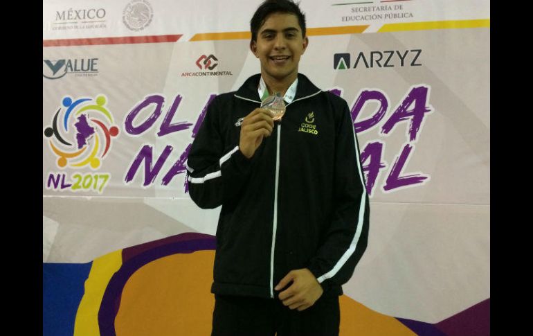 Edgar Herrera logró la plata en los 50 metros libres para darle a Jalisco su séptima medalla del Campeonato Nacional Juvenil. TWITTER / @codejalisco