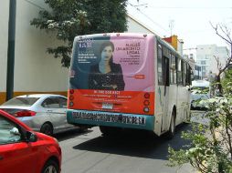 Entre las 12:00 y 13:00 horas de ayer se observaron 20 camiones con publicidad  en el cruce de Mariano de la Bárcena e Hidalgo. EL INFORMADOR / E. Barrera