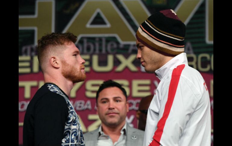 La pelea entre los dos púgiles aztecas es uno de los eventos deportivos más esperados en México. AFP / E. Miller