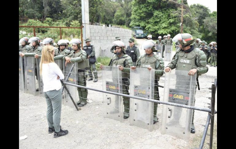 Tintori remarcó que su marido 'no está preso sino secuestrado' por el gobierno de Maduro. TWITTER / @liliantintori