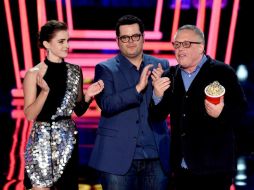 Emma Watson subió al escenario junto a Josh Gad y el director Bill Condon. AFP / K. Winter