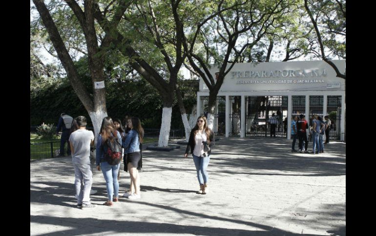 En la Preparatoria 4, ubicada en la colonia El Rosario, se aplica el plan Sendero Seguro. EL INFORMADOR / A. Camacho