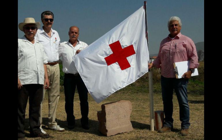 Este jueves, colocan la primera piedra en el lugar donde será construida la clínica. ESPECIAL /