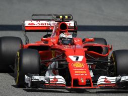 Tras la última tanda, el finlandés Kimi Raikkones fue el más rápido (1:20.214), seguido de su compañero Sebastian Vettel. AFP / L. Gene