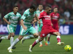 Acción del partido entre Toluca y Santos en el estadio Nemesio Diez. MEXSPORT / O. Aguilar