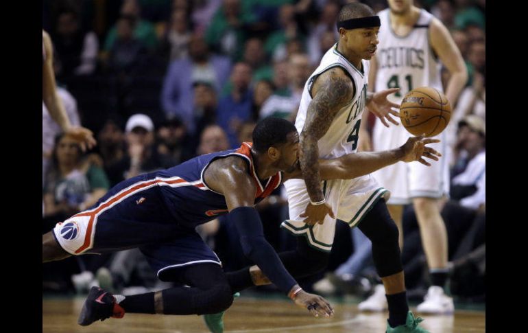 Isaiah Thomas encestó 29 puntos y repartió 12 asistencias. AP / C. Krupa