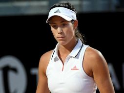 Muguruza, tercera favorita del torneo, anunció su salida del encuentro cuando Svitolina ganaba 4-1 en el primer set. EFE /