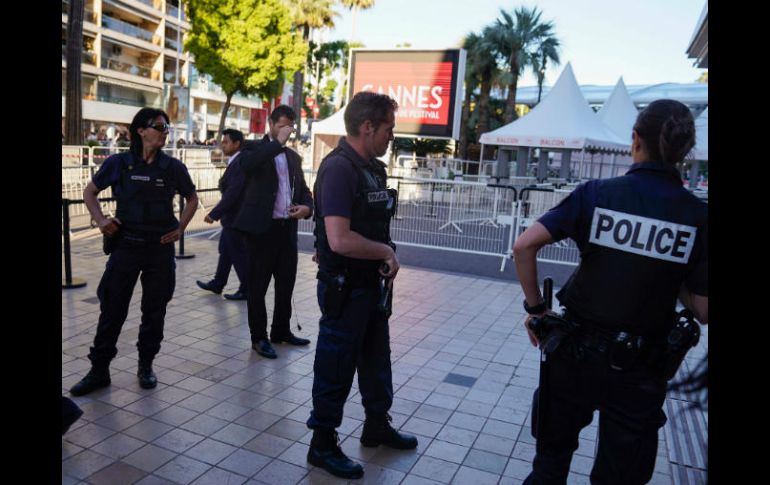 Durante media hora la confusión reinó y se vieron algunas escenas de inquietud y pánico entre los presentes. AFP / O. Morin