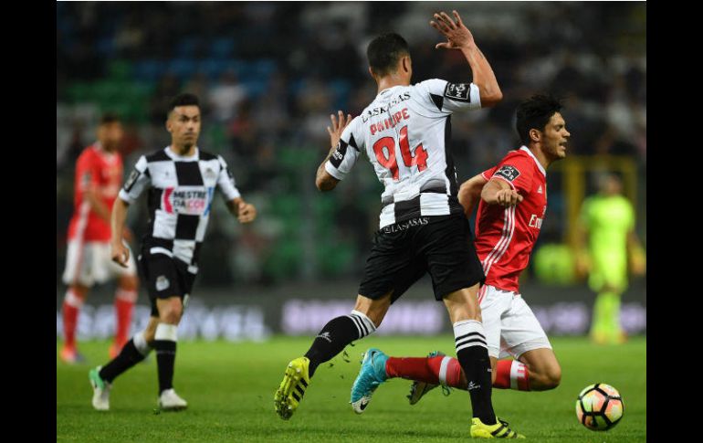 El mexicano tiene una oportunidad de gol durante el partido pero no logra concretarla. AFP / F. Leong