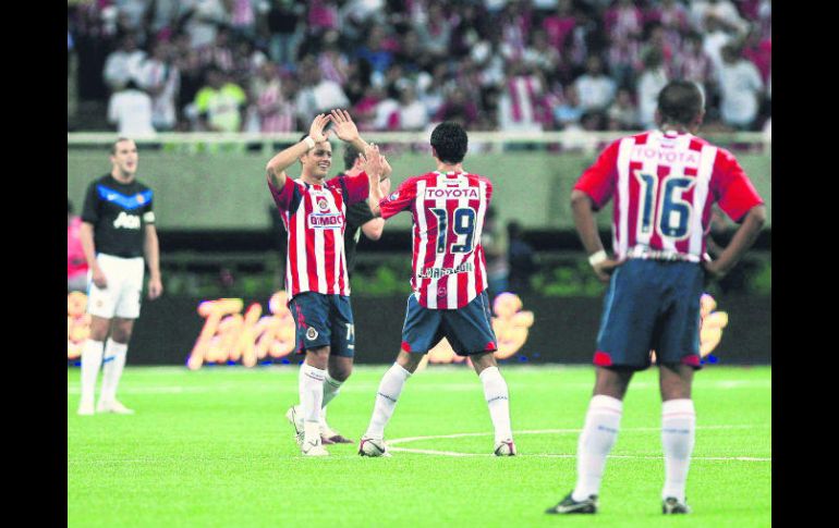 En julio de 2010 Chivas inauguró su nuevo estadio con un partido entre el Rebaño y el Manchester United. EL INFORMADOR / ARCHIVO