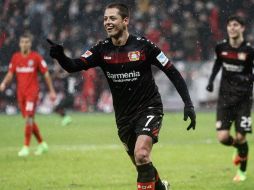 Pese al mal paso del Bayer Leverkusen, ''Chicharito'' fue el máximo goleador de su escuadra con 11 dianas. TWITTER / @CH14_