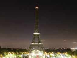 La torre Eiffel ya se ha utilizado en varias ocasiones para homenajear a víctimas del terrorismo. AP / F. Mori