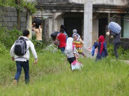 El martes los yihadistas sembraron el pánico en Marawi y sus pobladores se vieron obligados a huir. AP / B. Marquez