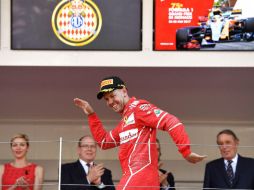 Con este triunfo, Vettel amplía la distancia a 23 puntos con el británico Lewis Hamilton de Mercedes. AFP / A. Isakovic