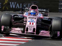 Este domingo, el mexicano de Force India no entró en el top 10 y no logró sumar puntos. EFE / V. Xhemaj