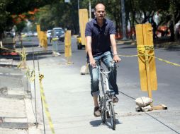 La vía confinada para quienes prefieren trasladarse con vehículos no motorizados en avenida México. EL INFORMADOR / M. Vargas