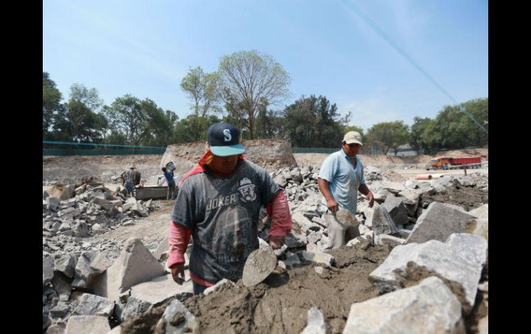 Los trabajos en el vaso regulador concluirán antes de las lluvias. Evitarán inundaciones en las laterales de Lázaro Cárdenas. EL INFORMADOR / F. Atilano