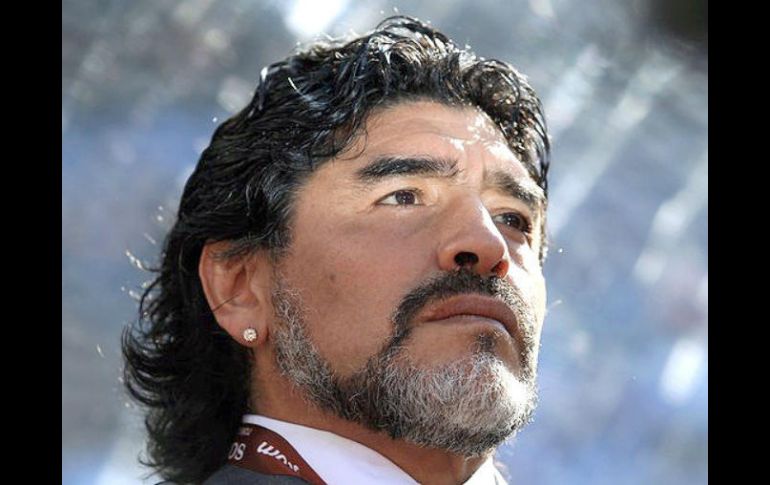 ''Las cosas llegan, 'Pelado', y a vos te llega el momento de la felicidad después de tantos que hablaron'', agrega. FACEBOOK / Diego Maradona