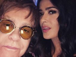 Salma subió a su cuenta de Instagram varias imágenes junto a Elton John y su pareja David Furnish. INSTAGRAM / salmahayek