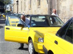 Hasta el martes se tenían inscritos 10 mil 922 taxis en el registro, de los cerca de 12 mil que se estima operan en la ZMG. EL INFORMADOR / ARCHIVO