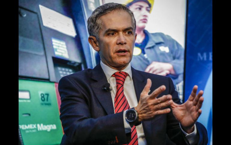 En el encuentro, el presidente de la Conago, Miguel Ángel Mancera  también presidió una reunión de la Comisión de Seguridad. SUN / ARCHIVO