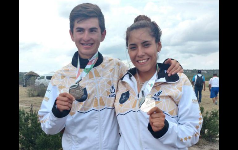 Rubí Gamboa, en la categoría Juvenil B femenil y Antonio Sandoval en la categoría Juvenil C de ciclismo. TWITTER / @codejalisco