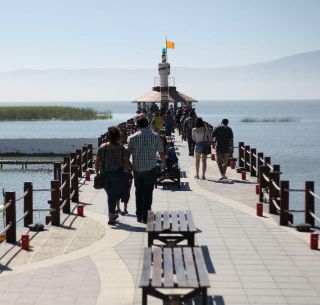 Aumentan Visitantes A Chapala El Informador