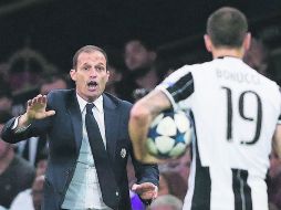 Desesperado. Como pocas veces, Massimiliano Allegri se vio molesto a la hora de dar instrucciones. AFP /