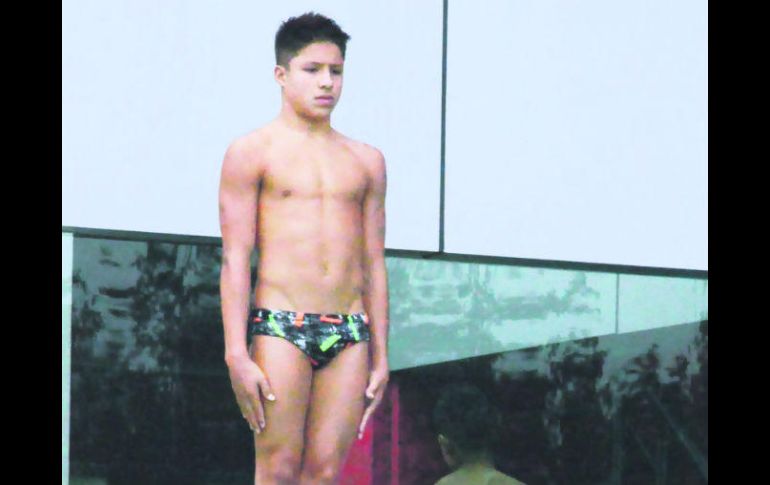 Campeón. Osmar Olvera se llevó dos metales en las pruebas de trampolín de tres metros. TWITTER / @codejalisco