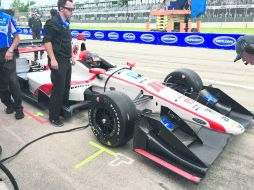 El ex piloto mexicano de Fórmula Uno se dijo satisfecho por todo el apoyo que recibió de parte del equipo Dale Coyne Racing. TWITTER / @dalecoyneracing