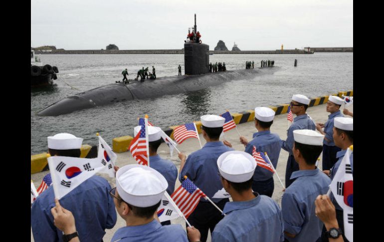 Fotografía del submarino nuclear USS Cheyenne llegando a la sede del Comando de la Flota de la República de Corea. EFE / YONHAP