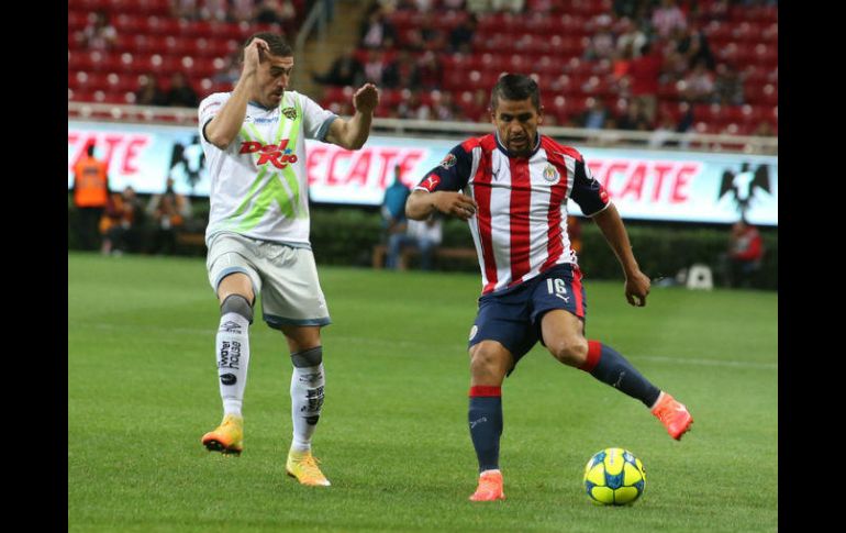 Ponce jugó tres partidos como titular con Chivas en el Clausura 2017. EL INFORMADOR / ARCHIVO