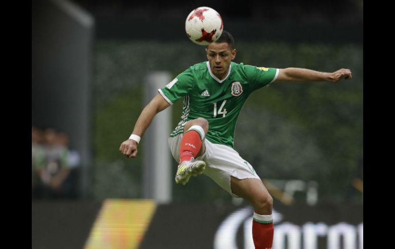 Con 29 años de edad, ya es el máximo anotador del equipo mexicano con 47 goles desde 2009. AP / ARCHIVO