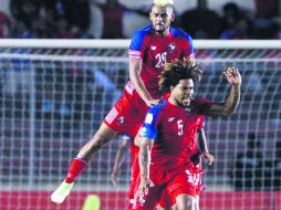 Román Torres (#5), de Panamá, celebra el gol del empate ante Honduras. AP /