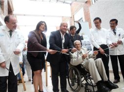 El alcalde Enrique Alfaro, durante la entrega de la renovación de la Cruz Verde 'Dr. Delgadillo Araujo'. EL INFORMADOR / M. Vargas